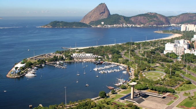 Amyr Klink: Rio deveria ter acesso público ao mar